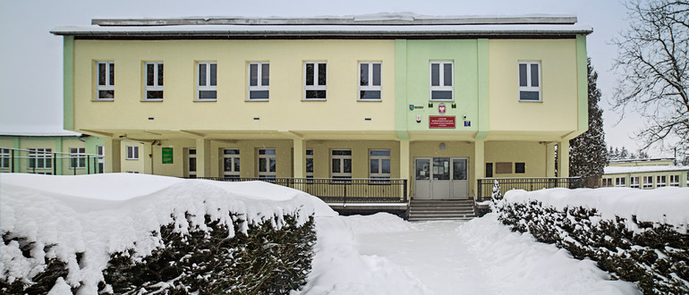 Gymnasium in Dynów, Polen